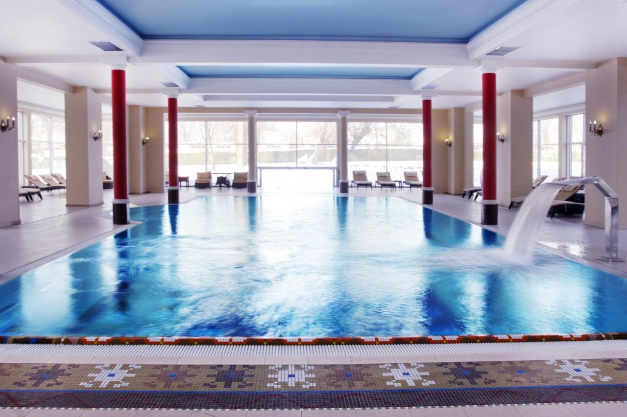 Palac Zelechow Spa & Wellness エクステリア 写真