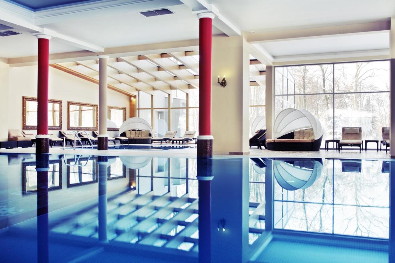 Palac Zelechow Spa & Wellness エクステリア 写真